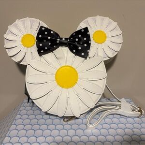 🔥 Loungefly Disney Minnie Mouse Daisy Crossbody Bag